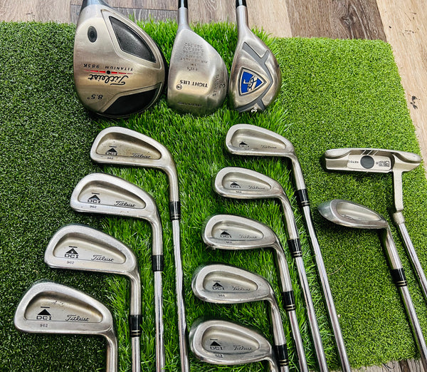 Titleist Golf Set - NO BAG