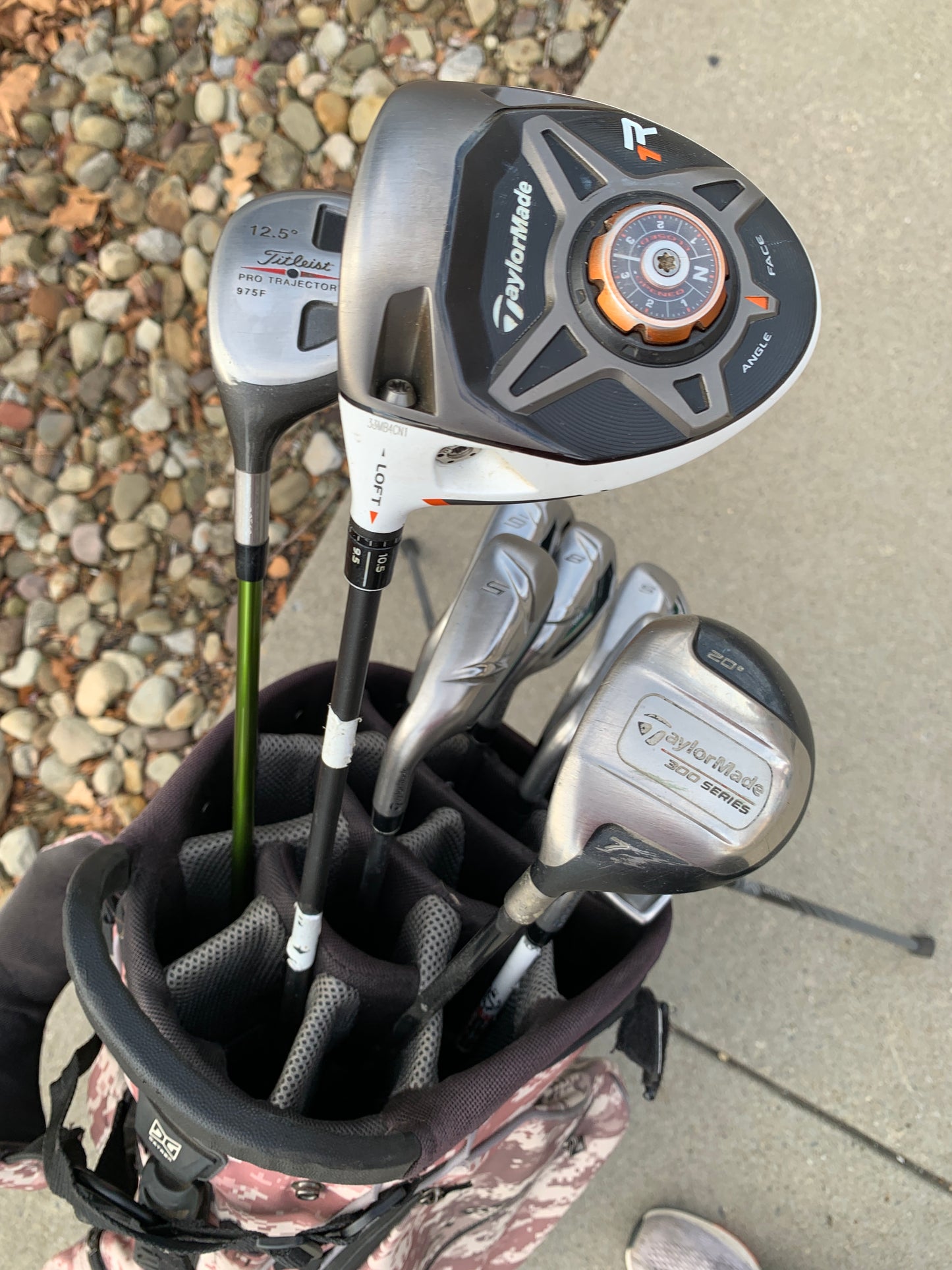 Left-Handed TaylorMade RBZ Golf Set + Bag