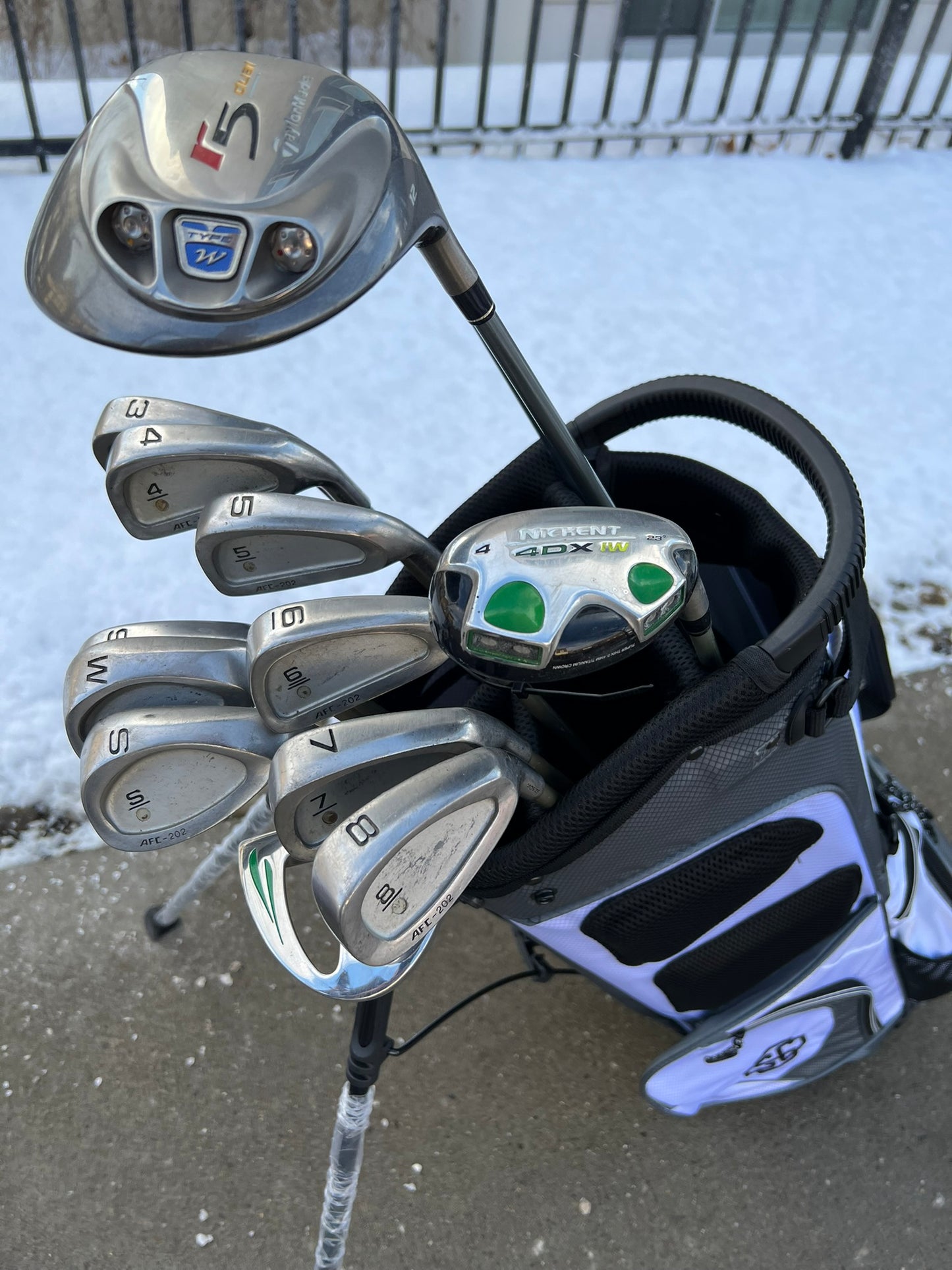 Women's Golf Set + NEW BAG - TaylorMade, AFC-202 - Mixed Set