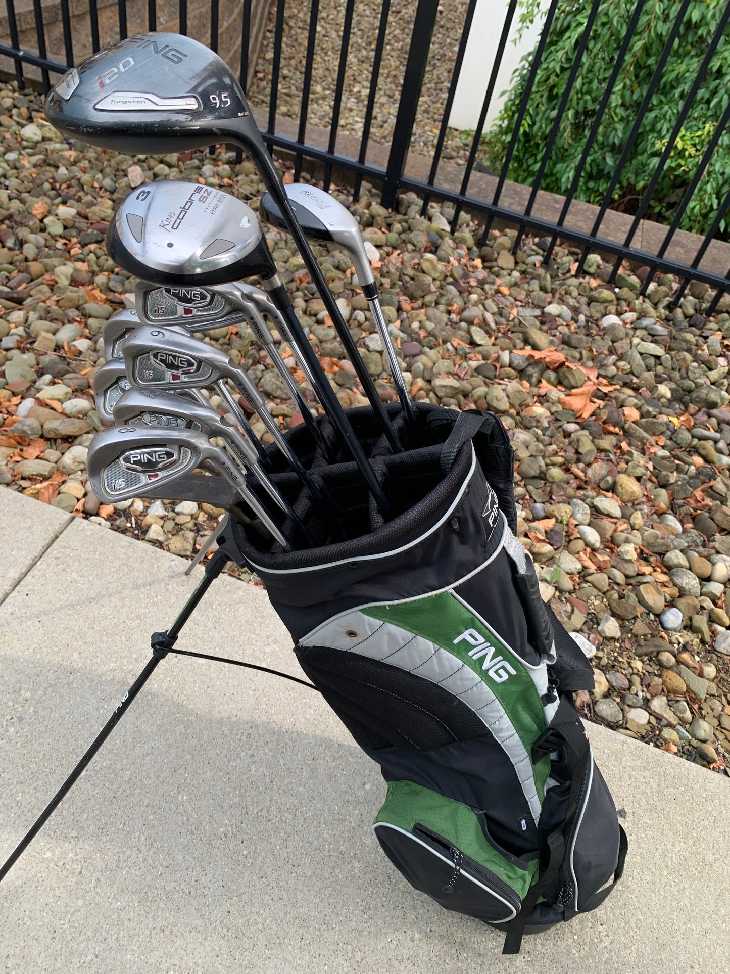 PING Golf Set + Bag