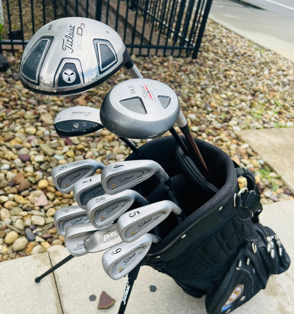 Titleist Golf Set + Bag
