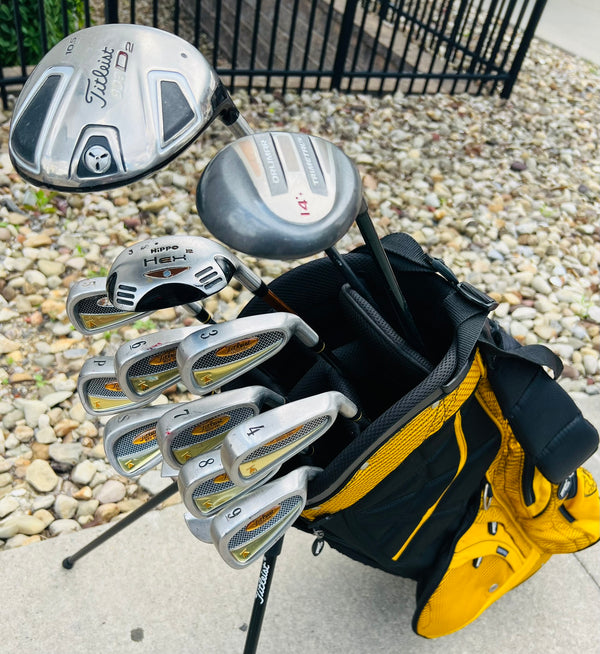 Titleist Golf Set + Bag