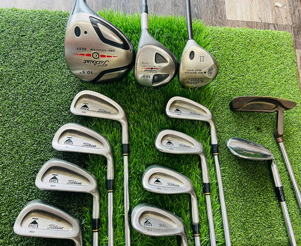 Titleist Golf Set - NO BAG