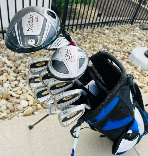 Titleist Golf Set + Bag
