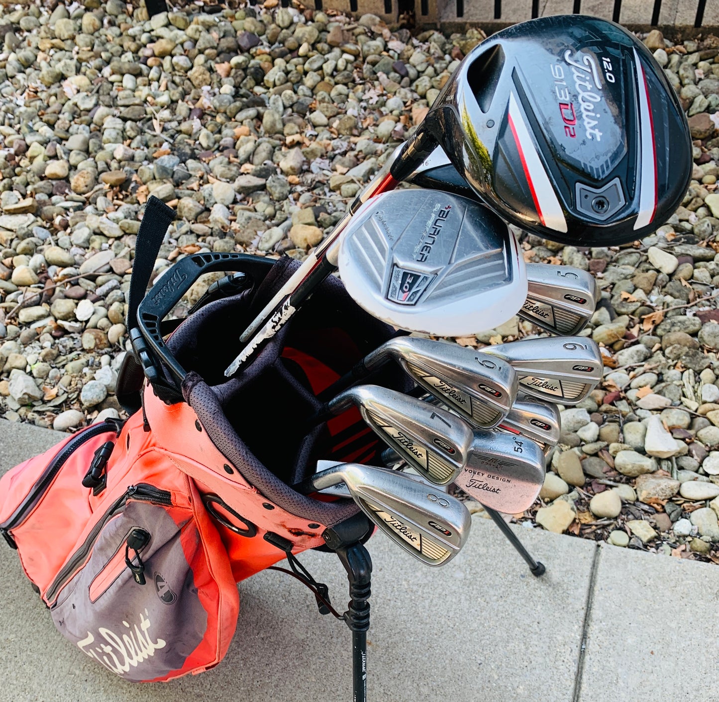 Left-Handed Titleist Golf Set + Bag