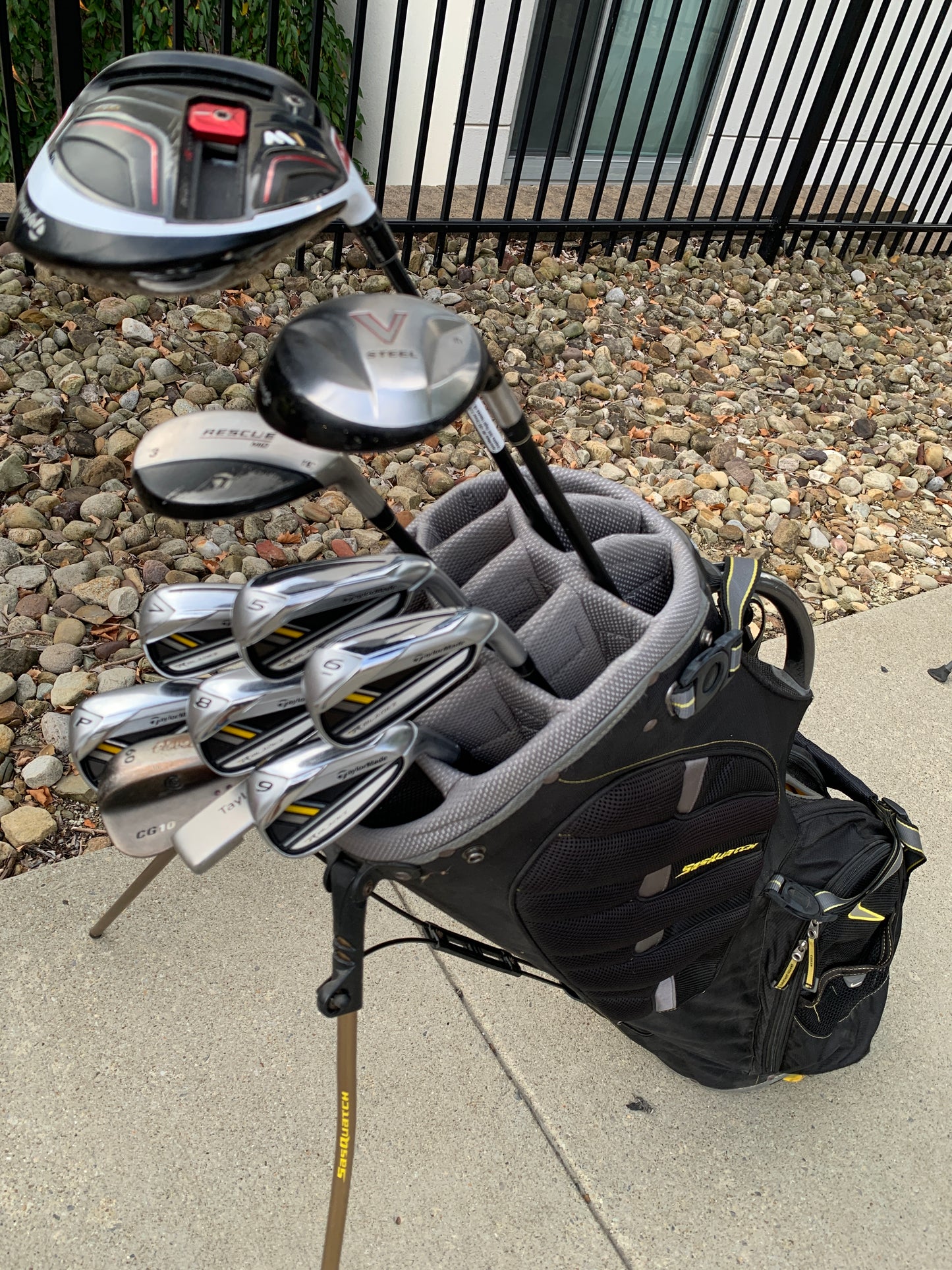 +1/2" Long - TaylorMade RocketBladez Golf Set + Bag