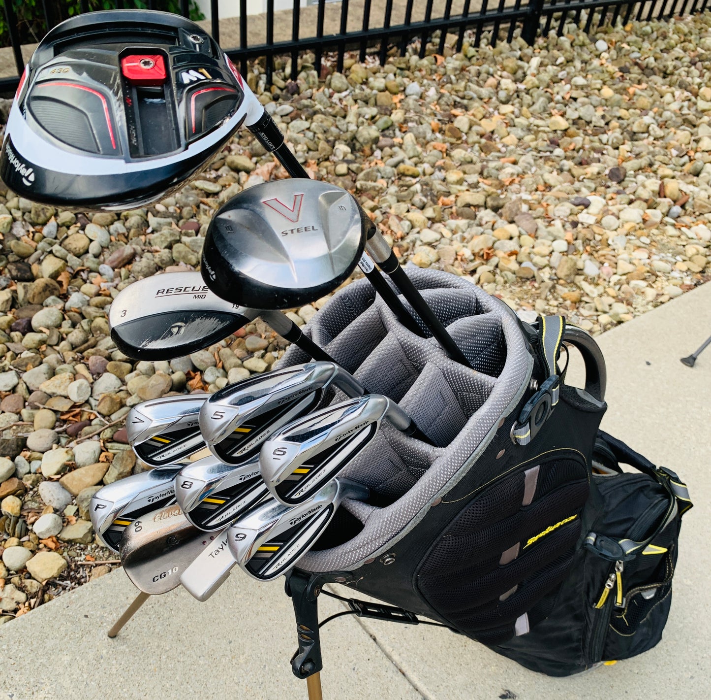 +1/2" Long - TaylorMade RocketBladez Golf Set + Bag