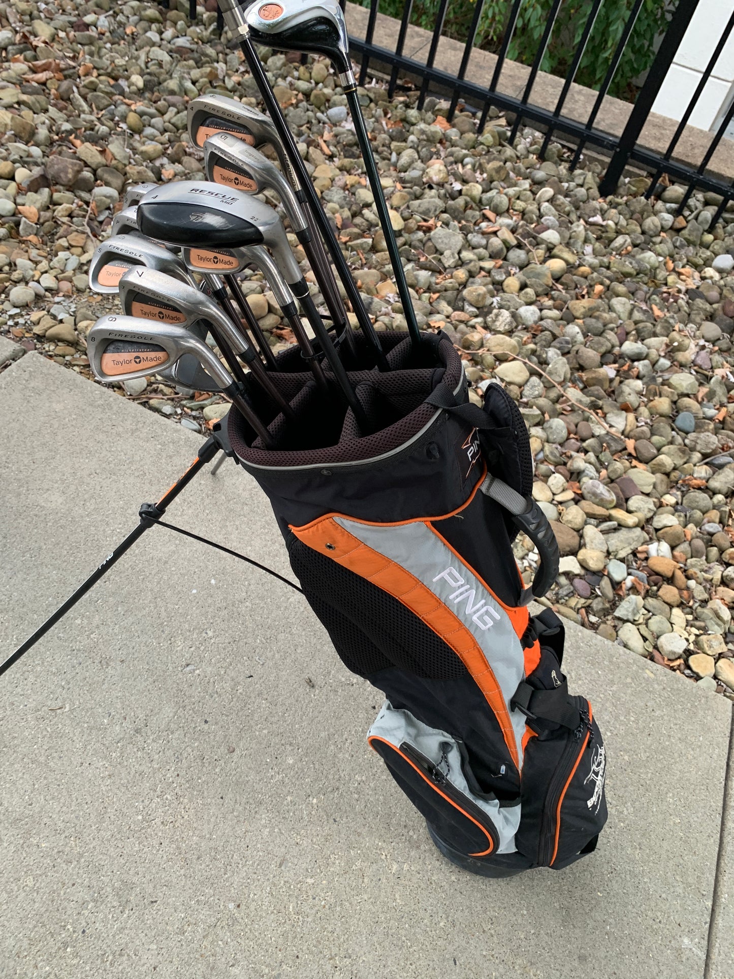 TaylorMade Golf Set + Bag