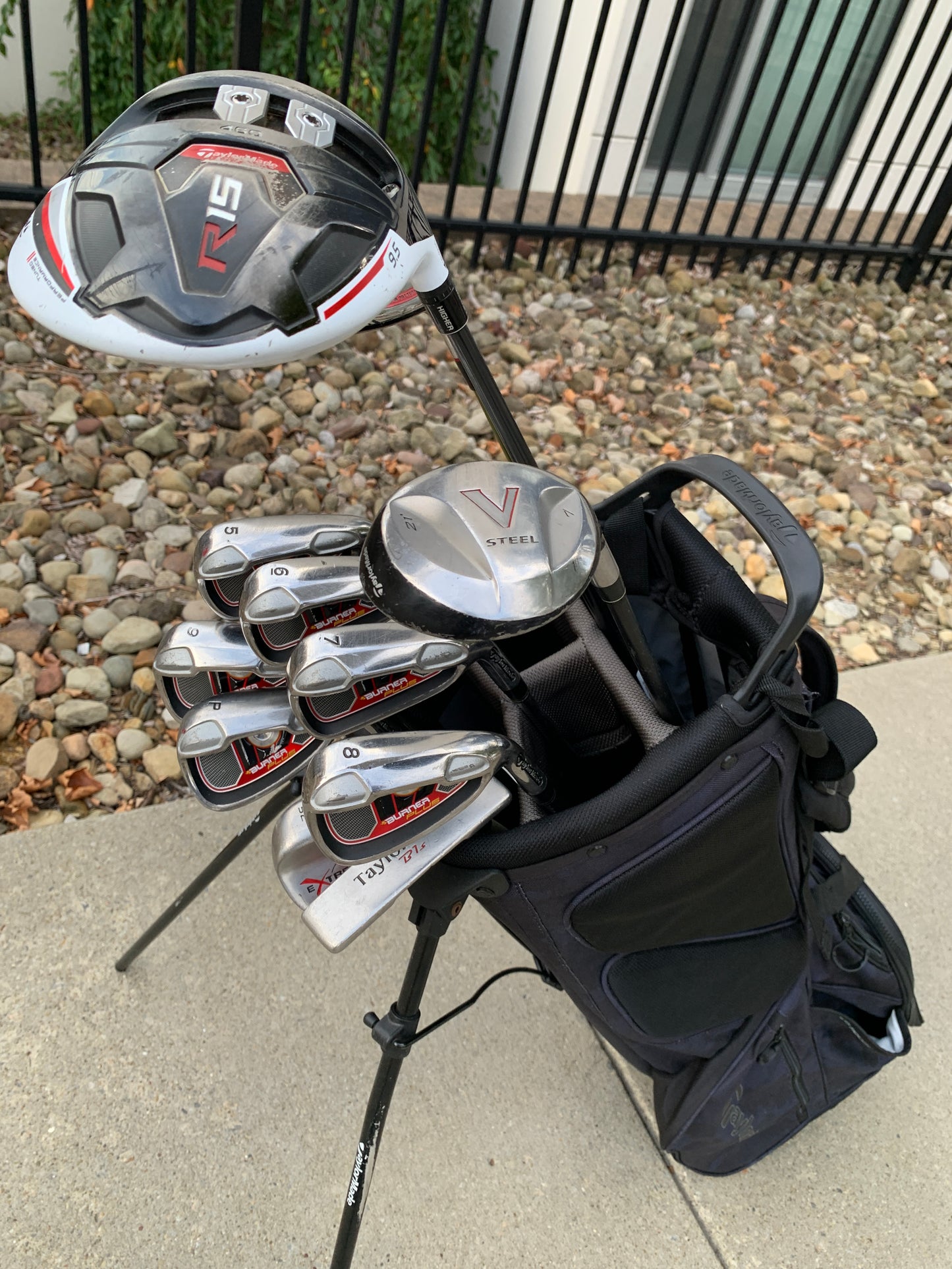 +1/2" Long - TaylorMade Golf Set + Bag