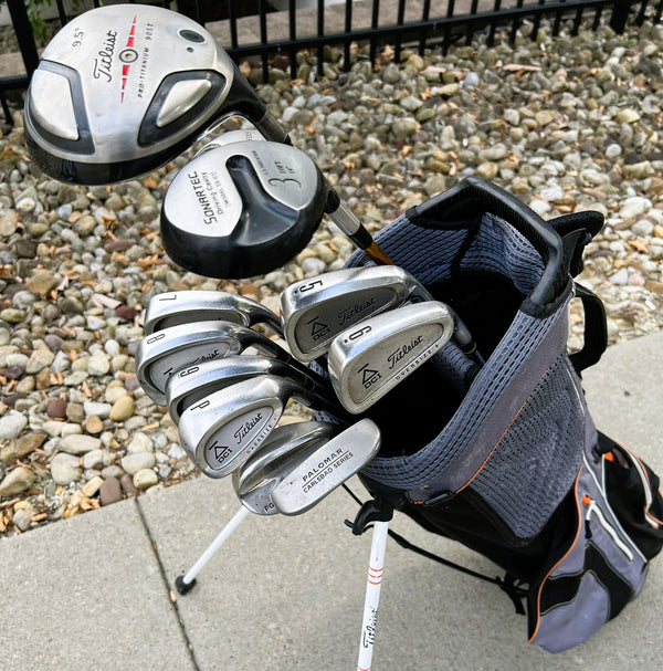 Titleist Golf Set + Bag