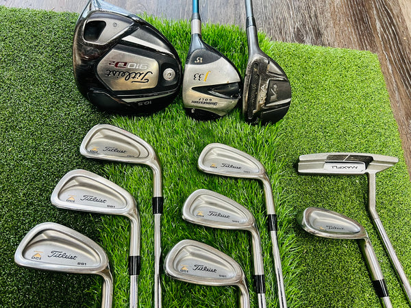 Titleist Golf Set - NO BAG