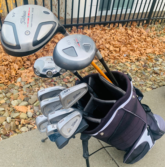 Titleist Golf Set + Bag