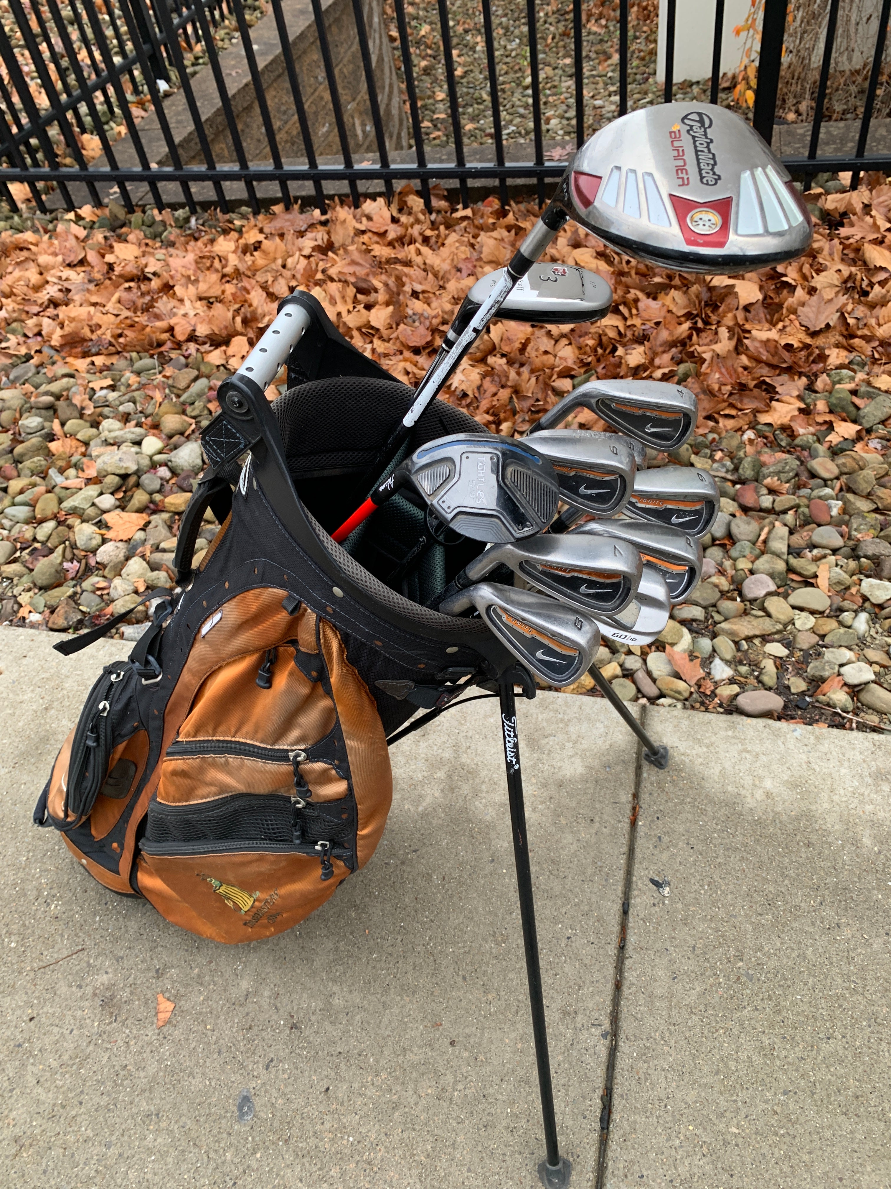 Left Handed Golf Set Bag TaylorMade Nike thegolfsetdude