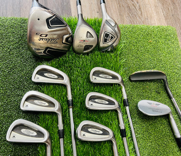 Titleist Golf Set - NO BAG
