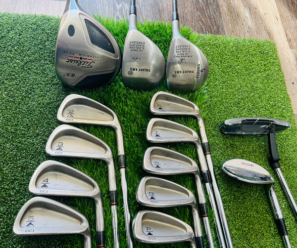Titleist Golf Set - NO BAG