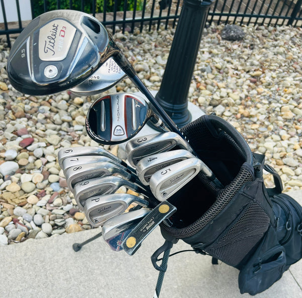 Titleist Golf Set + Bag